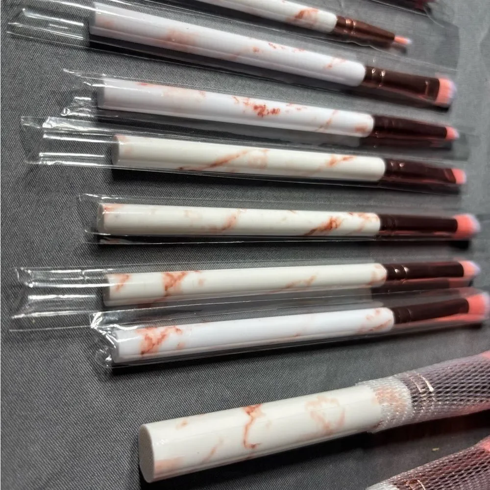 New 15-Piece Marble Handle Makeup Brush Set in Pink and Rose Gold